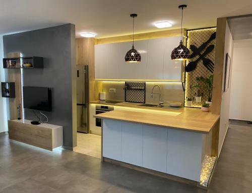 Lami City Apartment 2, Private Parking - Blizu Genesis-a