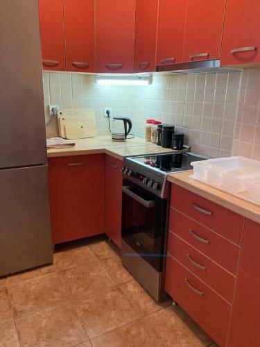 Spacious & Elegant Apartment - Sajam - Parties Are Not Allowed