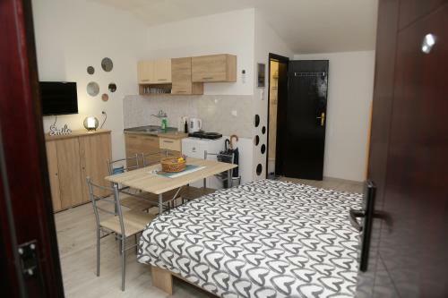 Apartment Center