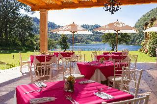 Hotel Sierra Lago