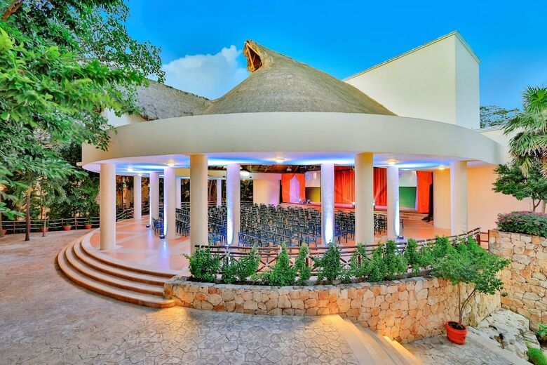 Hotel Occidental At Xcaret Destination