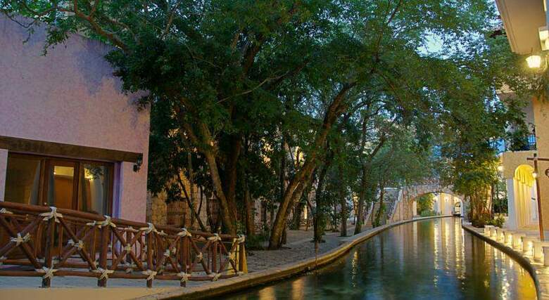 Hotel Occidental At Xcaret Destination