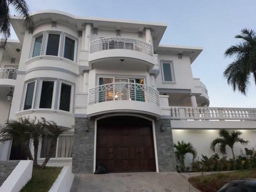 Paradise In Coral View