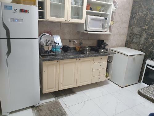 Casa Com 4 Quarto Em Buzios - 2 Suites - Perto De Tudo
