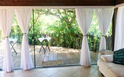Casa Em B�zios - A Poucos Passos Da Praia Da Ferradura