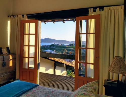 Marola?s B�zios Casa Inteira