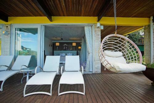 Encantos Da Praia Da Ferradura - Conforto E Requinte!