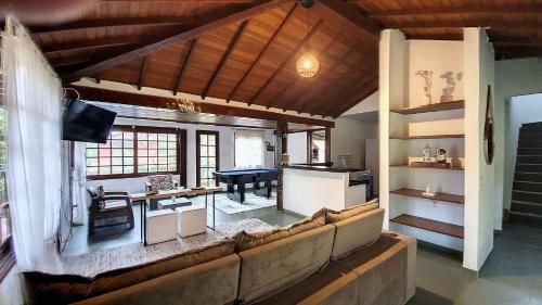 Casa Com Piscina A 200 Metros Do Centro