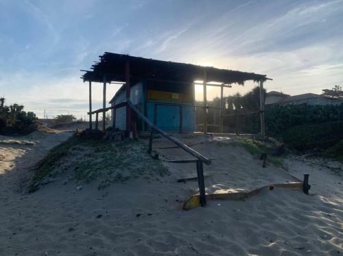 Casa De Praia Com Churrasqueira Privativa E Piscina