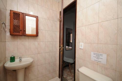 Hostal Leoli Pousada