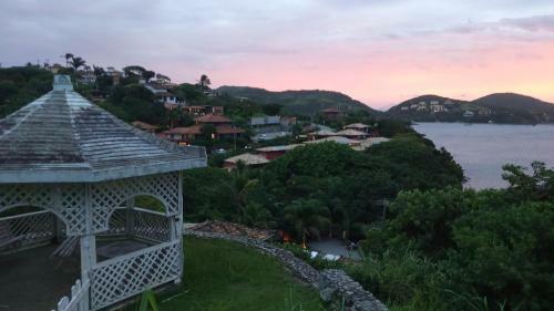 Chal� Praia Ferradura