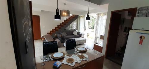 Casa Praiana Em Condominio Com Lazer