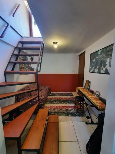 Casa Com Laje Em Manguinhos