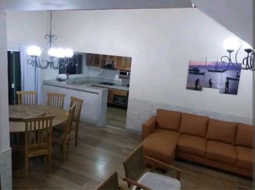 Casa Amarela 2km De Gerib�-buzios