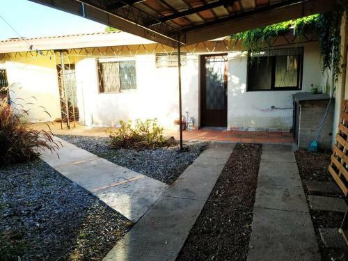 Apartamento Casa de Huespedes Al Fondo Con Cochera Techada