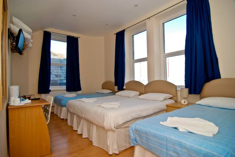 Hotel The Aqua