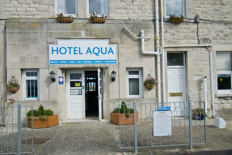 Hotel The Aqua