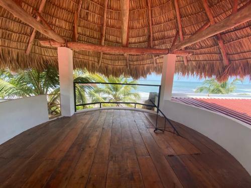 Hotel Alive Beach House