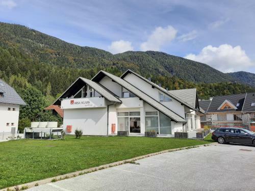 Apartments Loti And Tedy