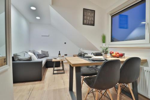 Apartments Seventy Seven