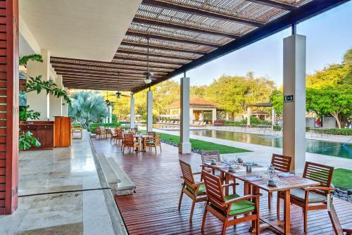 Ocean View Luxury Apartment At Reserva Conchal A5