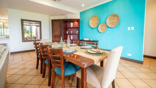 Apartamento Condo At Reserva Conchal With Partial Ocean View A25