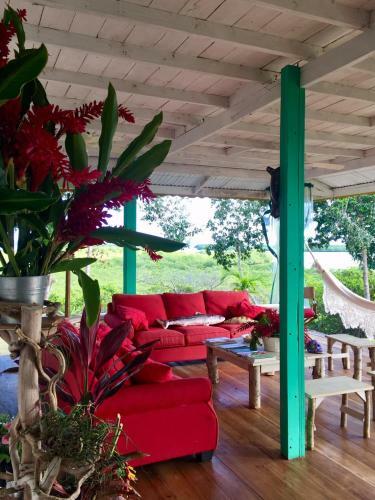 Villa Lima Lim�n Eco-house