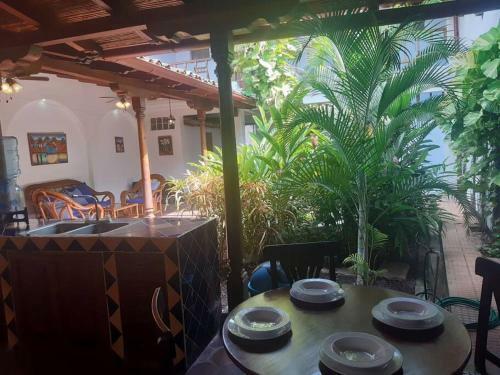 Casa Alma-spacious & Breezy 3bed/3bath House W/garden