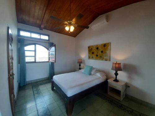 Casa Alma-spacious & Breezy 3bed/3bath House W/garden
