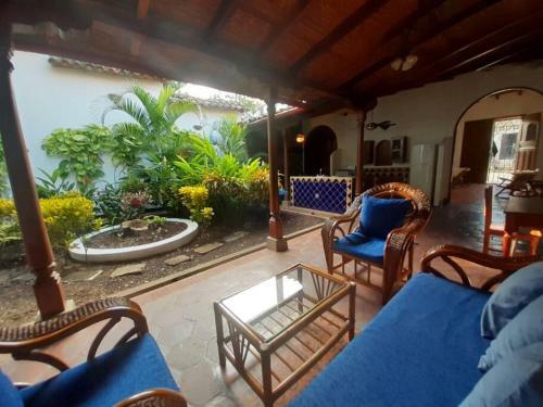 Casa Alma-spacious & Breezy 3bed/3bath House W/garden