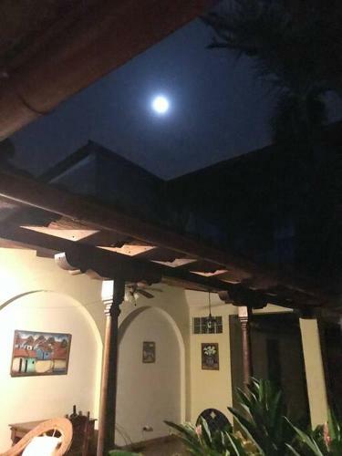 Casa Alma-spacious & Breezy 3bed/3bath House W/garden