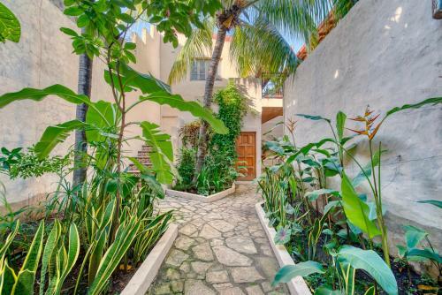 Hotel Secret Garden