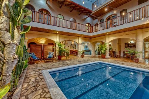Hotel Secret Garden