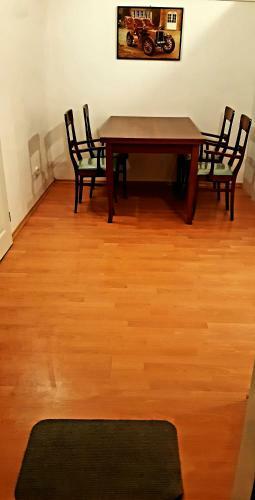 Nice Apartment For 4 People Near Cathedral