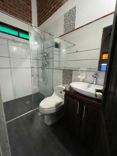 Bed & Breakfast Lake House Calima II