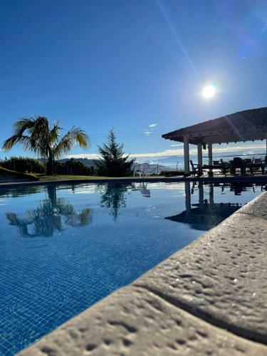 Lake House Calima