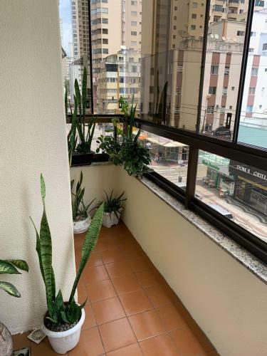 Apartamento Av. Brasil A 50m Do Mar