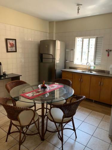 Apartamento Av. Brasil A 50m Do Mar
