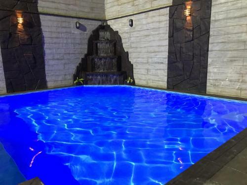 Casa Com Piscina Em Balne�rio Cambori�