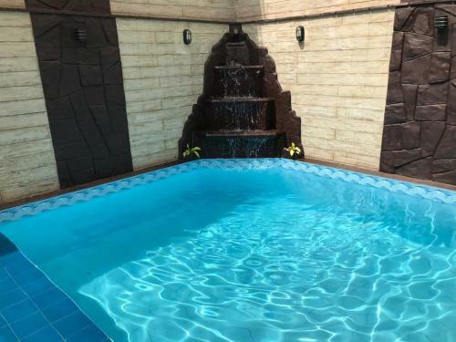 Casa Com Piscina Em Balne�rio Cambori�