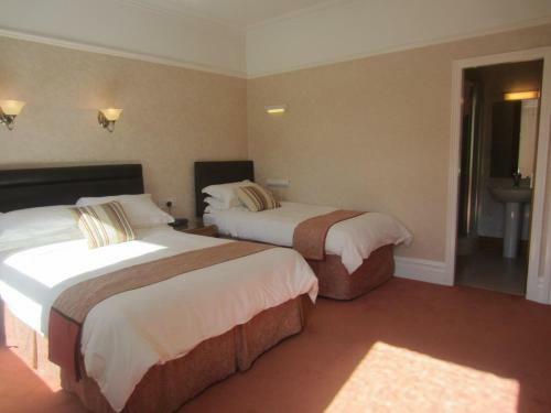 Bed & Breakfast Gwrach Ynys Country Guest House