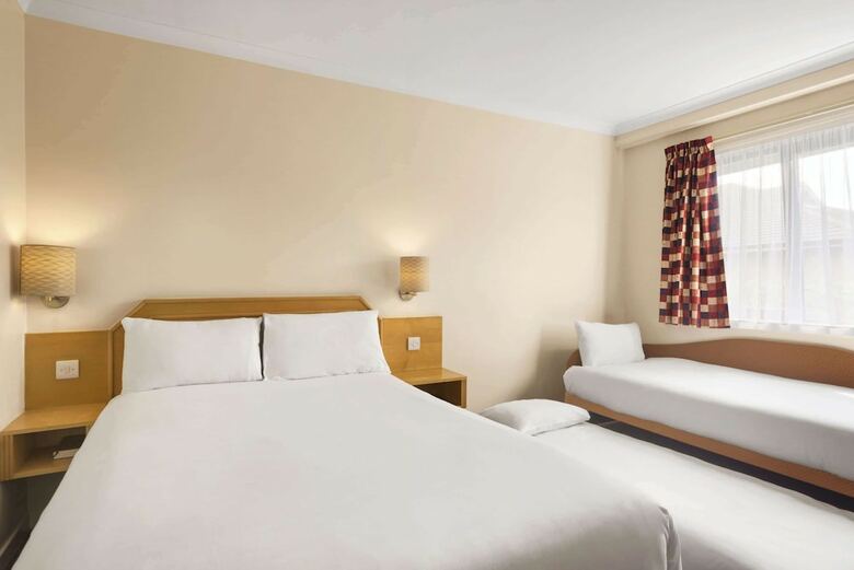 Hotel Days Inn Hamilton