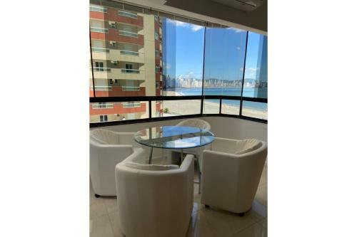 Apartamento Frente Mar Balne�rio Cambori�