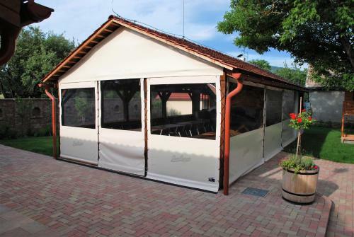 Apartamento Ubytovanie Tri Ru?e