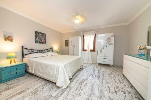 Villa Enchanting House With Impressive Interior Design Surrounded By Nature In Bodrum
