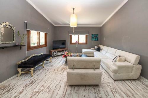 Villa Enchanting House With Impressive Interior Design Surrounded By Nature In Bodrum
