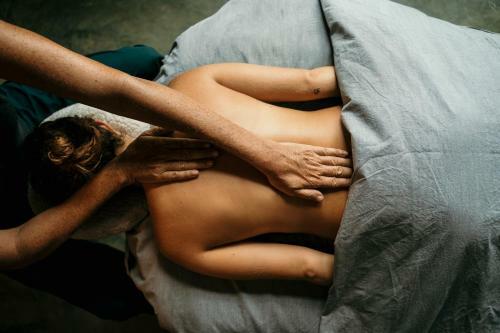 Hotel Breathe Healing & Wellness