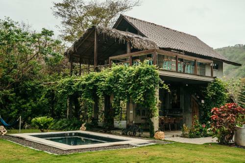 Hotel Breathe Healing & Wellness
