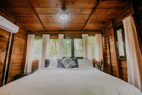 Casa Cascada: A Beautiful Cabin With Waterfall