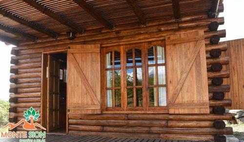 Monte Sion Caba�as & Relax